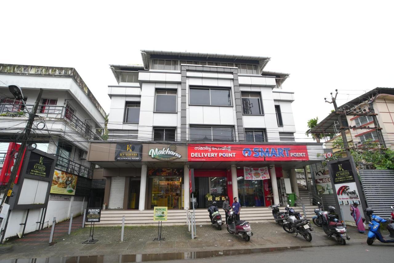 K V Suites Kochi Bagian luar foto