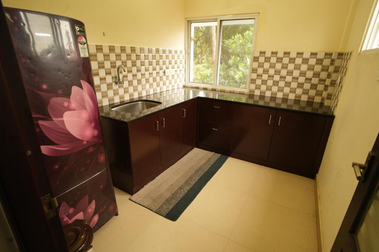 K V Suites Kochi Bagian luar foto